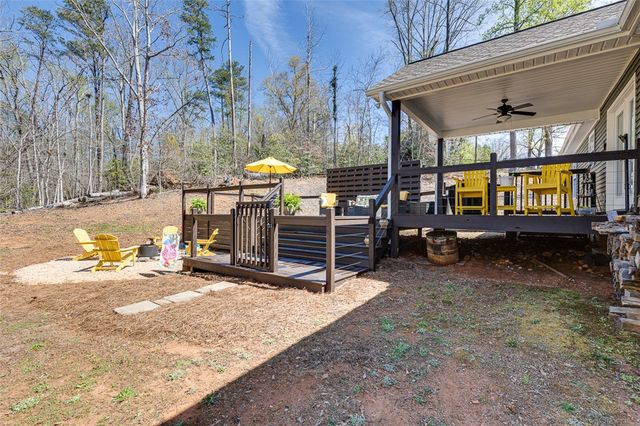 1712 E Saluda Lake Road, Greenville, SC 29611