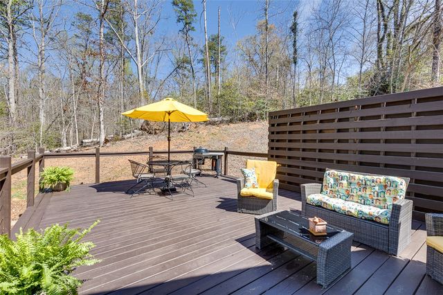 1712 E Saluda Lake Road, Greenville, SC 29611