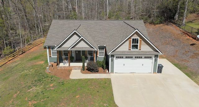 1712 E Saluda Lake Road, Greenville, SC 29611