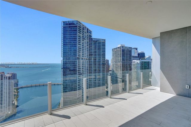 300 Biscayne Boulevard Way 3704C, Miami, FL 33131