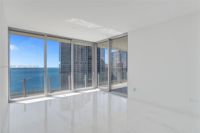 300 Biscayne Boulevard Way 3704C, Miami, FL 33131