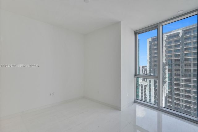 300 Biscayne Boulevard Way 3704C, Miami, FL 33131