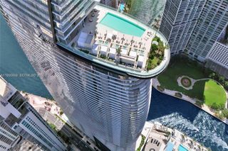 300 Biscayne Boulevard Way 3704C, Miami, FL 33131