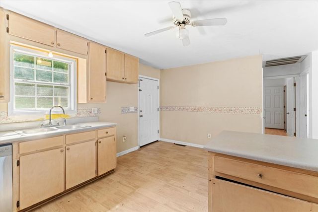 1046 Factory Street, Dalton, GA 30720