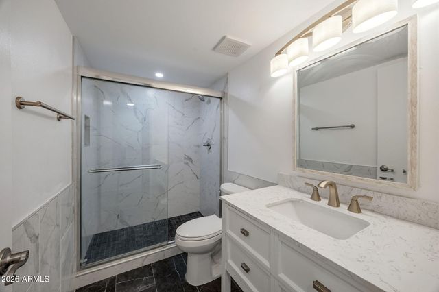 7930 E CAMELBACK Road 304, Scottsdale, AZ 85251