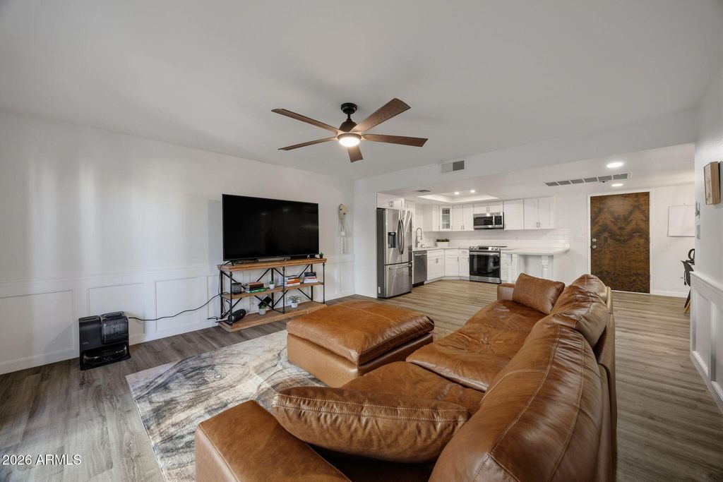 7930 E CAMELBACK Road 304, Scottsdale, AZ 85251 — photo 4