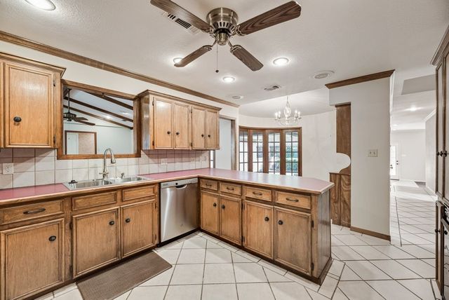 714 W Lamberth Road, Sherman, TX 75092