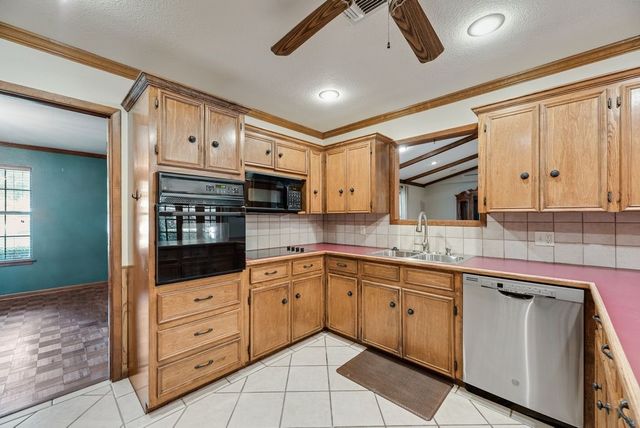714 W Lamberth Road, Sherman, TX 75092