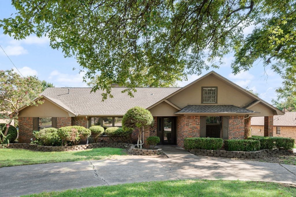 714 W Lamberth Road, Sherman, TX 75092