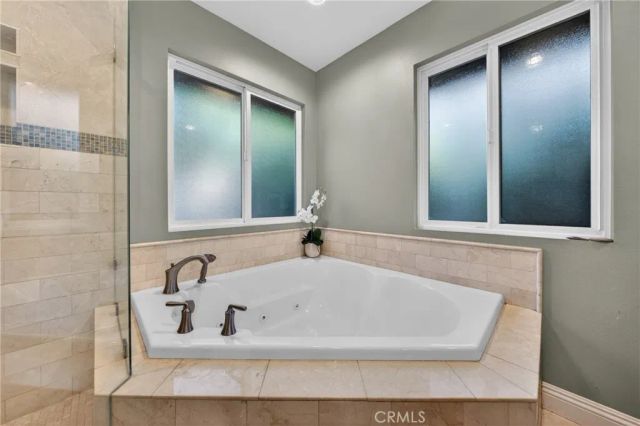 808 N Westridge Avenue, Glendora, CA 91741