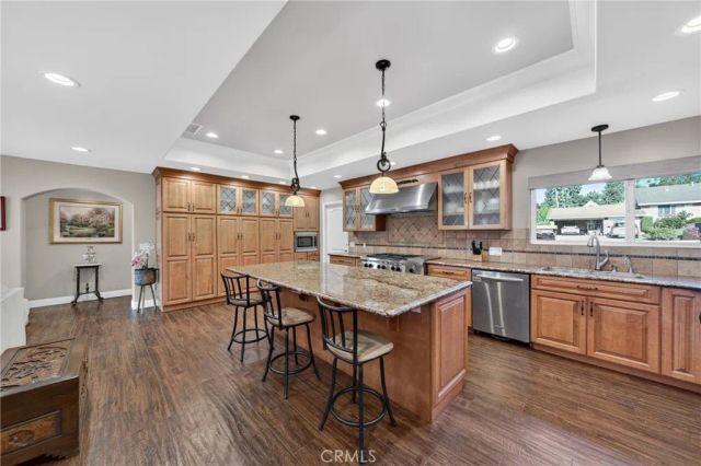 808 N Westridge Avenue, Glendora, CA 91741