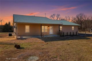 2274 Iowa Road, Ottawa, KS 66067