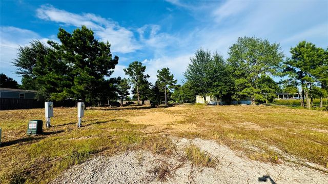 72 Road 5248, Cleveland, TX 77327