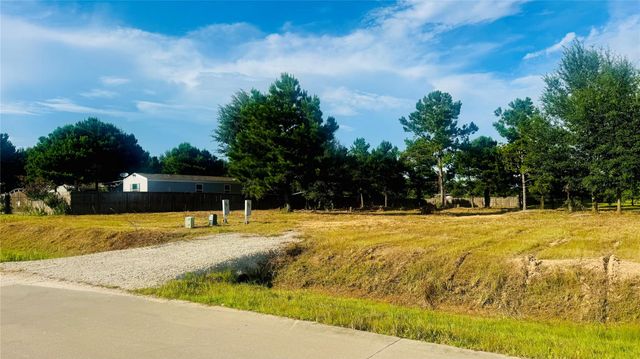 72 Road 5248, Cleveland, TX 77327