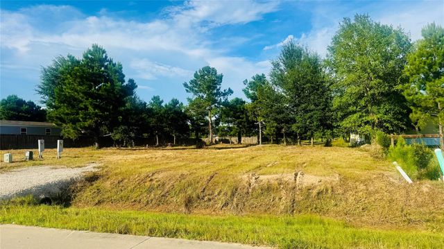 72 Road 5248, Cleveland, TX 77327