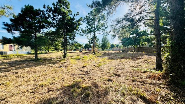 72 Road 5248, Cleveland, TX 77327