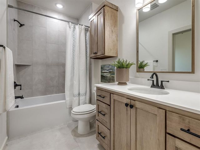 14117 N Ridge Drive, Choctaw, OK 73020