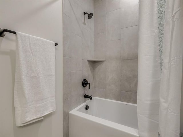 14117 N Ridge Drive, Choctaw, OK 73020