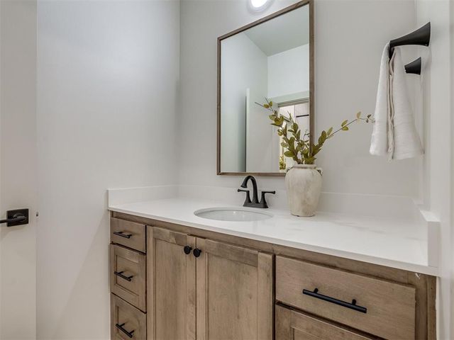 14117 N Ridge Drive, Choctaw, OK 73020