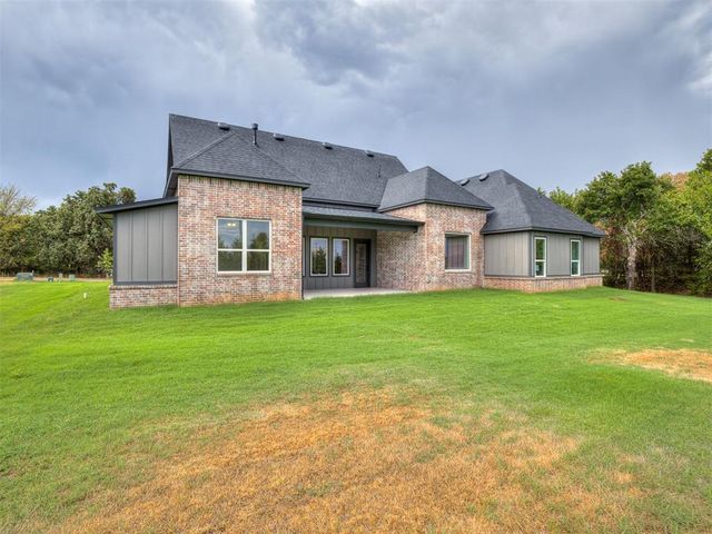 14117 N Ridge Drive, Choctaw, OK 73020