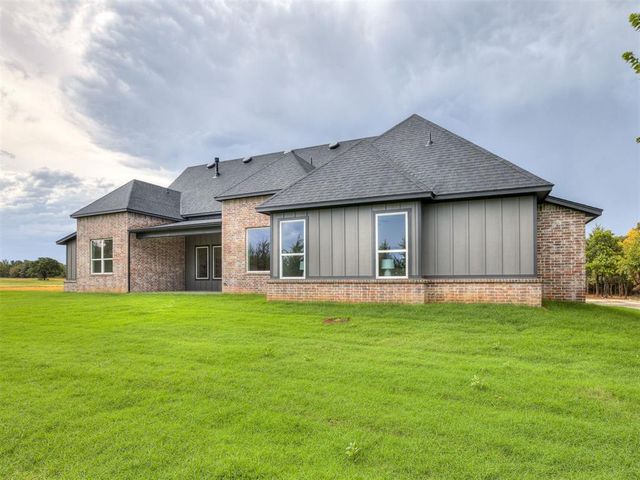 14117 N Ridge Drive, Choctaw, OK 73020