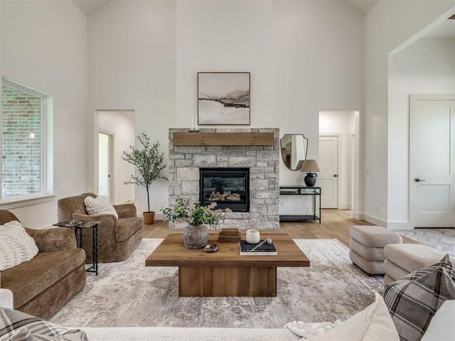 14117 N Ridge Drive, Choctaw, OK 73020