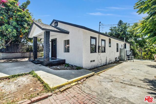 425 N Eastern Avenue, Los Angeles, CA 90022