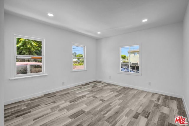 425 N Eastern Avenue, Los Angeles, CA 90022
