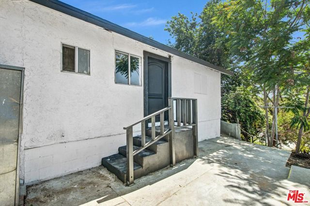 425 N Eastern Avenue, Los Angeles, CA 90022