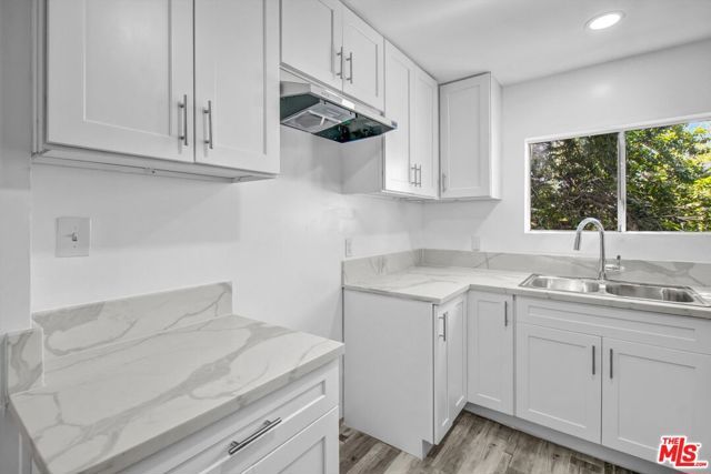 425 N Eastern Avenue, Los Angeles, CA 90022
