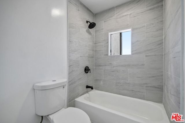425 N Eastern Avenue, Los Angeles, CA 90022