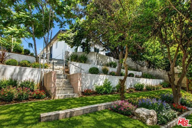 425 N Eastern Avenue, Los Angeles, CA 90022