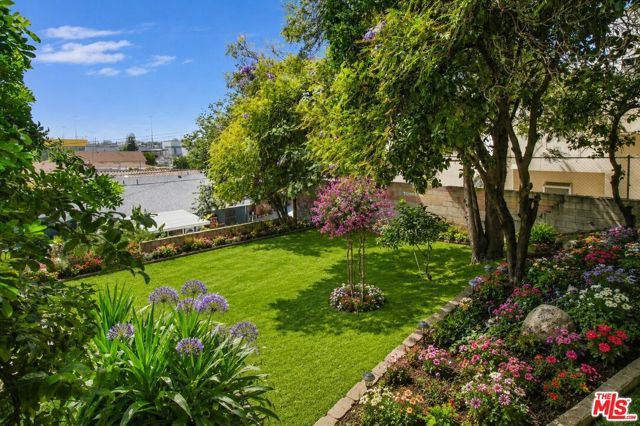 425 N Eastern Avenue, Los Angeles, CA 90022