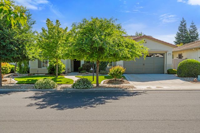 2472 Ashbridge Ln, Manteca, CA 95336