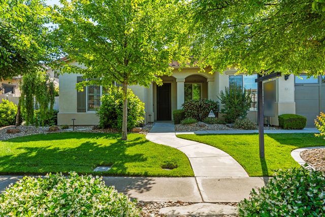 2472 Ashbridge Ln, Manteca, CA 95336