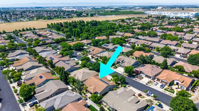 2472 Ashbridge Ln, Manteca, CA 95336