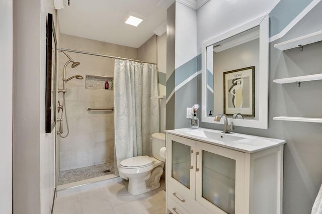 3273 Carambola Circle 23137, Pompano Beach, FL 33066