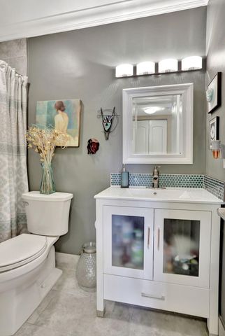 3273 Carambola Circle 23137, Pompano Beach, FL 33066