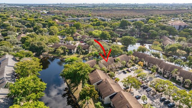 3273 Carambola Circle 23137, Pompano Beach, FL 33066