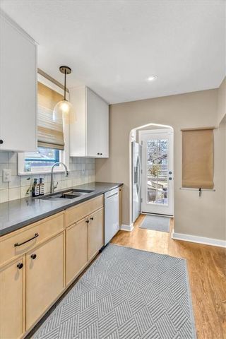 7547 Grand Avenue, Kansas City, MO 64114