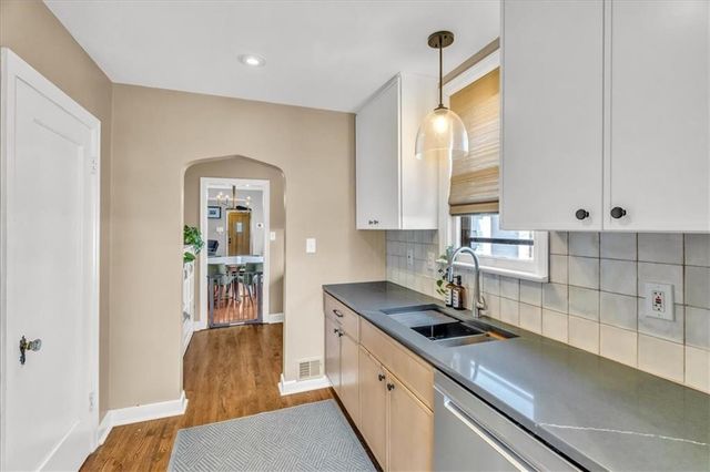 7547 Grand Avenue, Kansas City, MO 64114