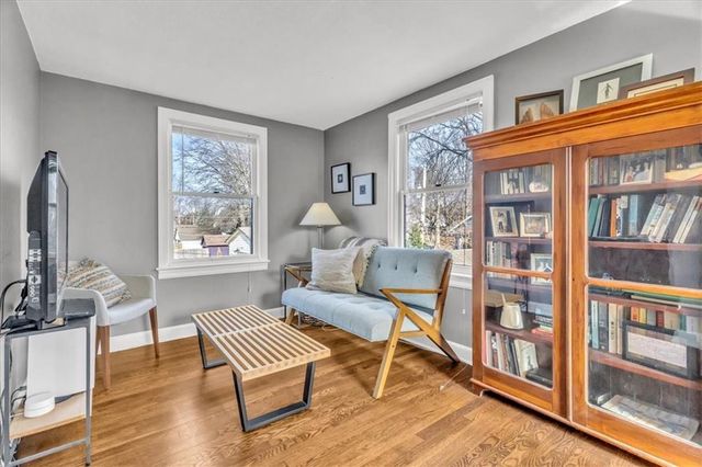 7547 Grand Avenue, Kansas City, MO 64114