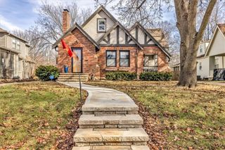 7547 Grand Avenue, Kansas City, MO 64114