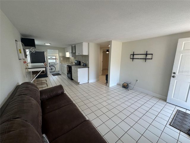 918 E 121ST AVENUE A, Tampa, FL 33612