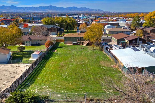 10543 S WEEPING WILLOW DR, Sandy, UT 84070