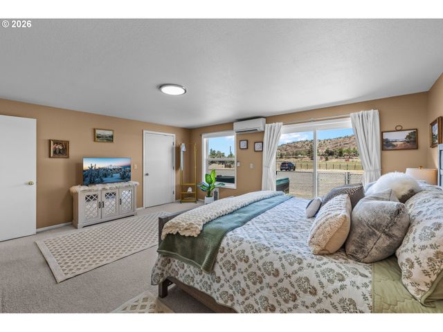 3099 Nw WILLIAMS Way, Redmond, OR 97756