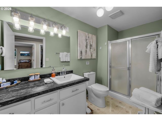 3099 Nw WILLIAMS Way, Redmond, OR 97756
