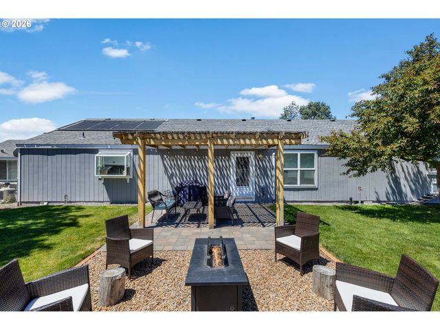 3099 Nw WILLIAMS Way, Redmond, OR 97756