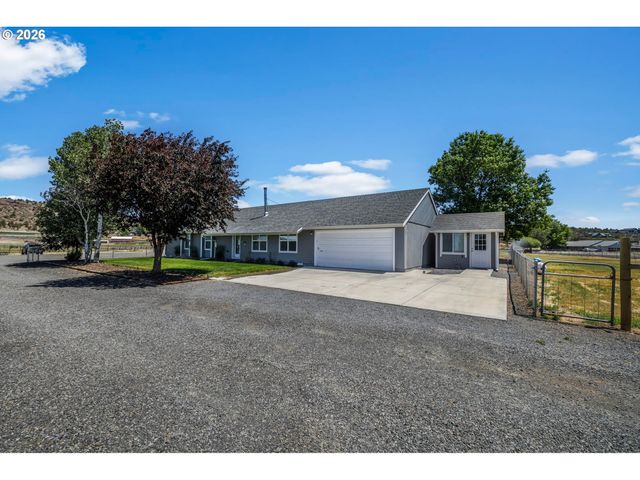 3099 Nw WILLIAMS Way, Redmond, OR 97756