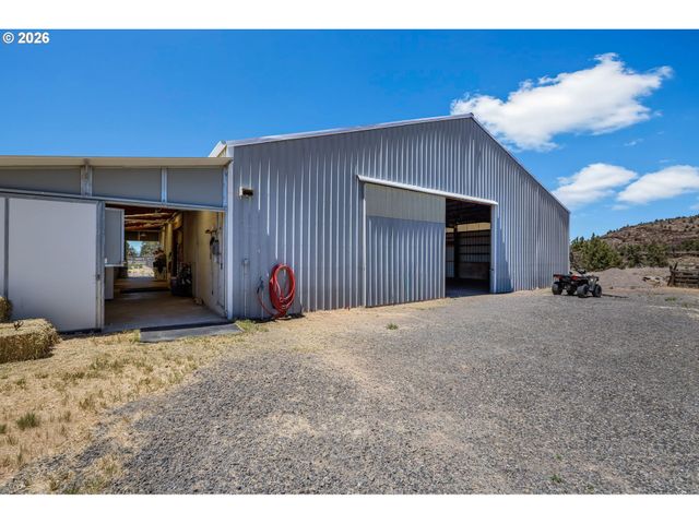3099 Nw WILLIAMS Way, Redmond, OR 97756